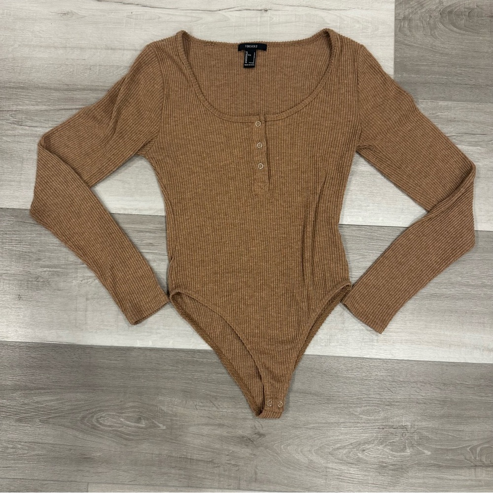 Ribbed Knit Long-Sleeve Bodysuit